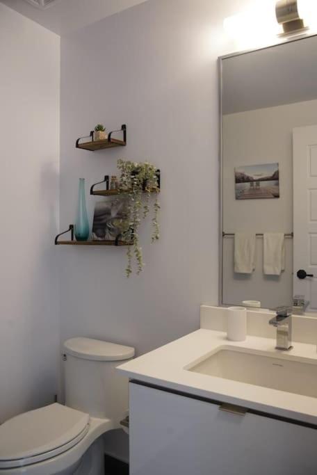Cozy South View Suite Overlooking The Nature Trail Innisfil Extérieur photo