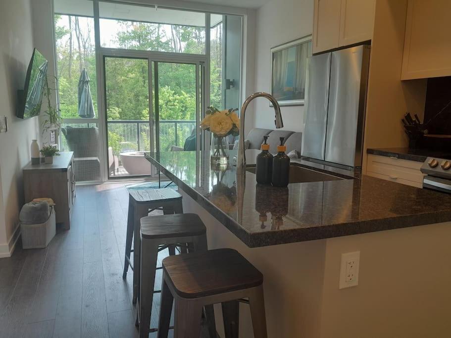 Cozy South View Suite Overlooking The Nature Trail Innisfil Extérieur photo