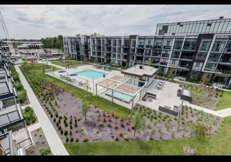 Cozy South View Suite Overlooking The Nature Trail Innisfil Extérieur photo